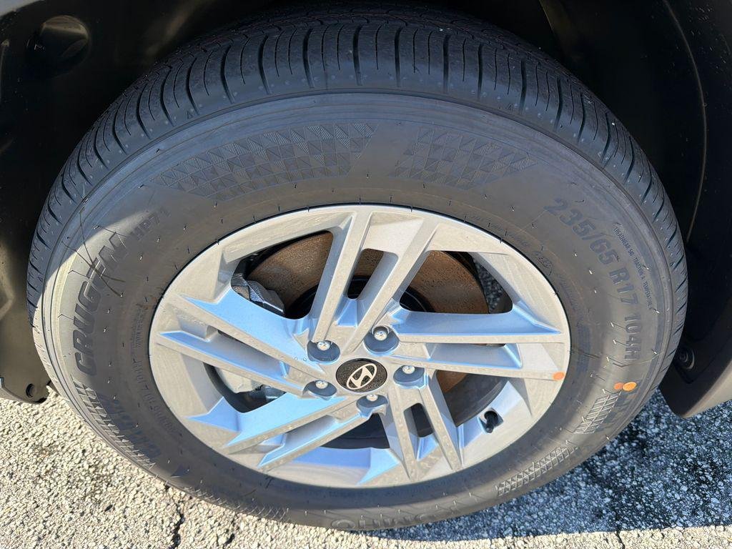 New 2026 Black Hyundai SE FWD image 11