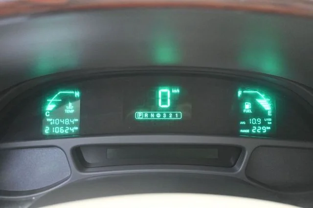 Used 2004 White Lightning Cadillac Base image 28