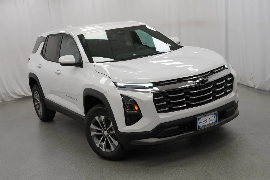 New 2027 Summit White Chevrolet LT image 34