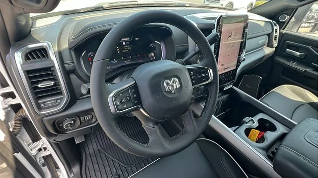 2026 RAM 3500 Laramie - Photo 34