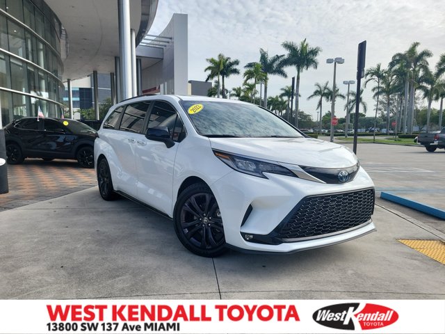 2022 Toyota Sienna XSE