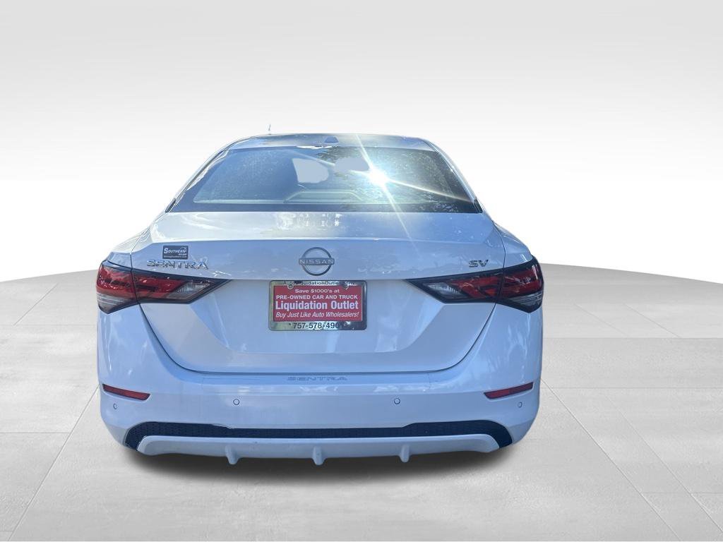 Used 2024 White Nissan SV image 4