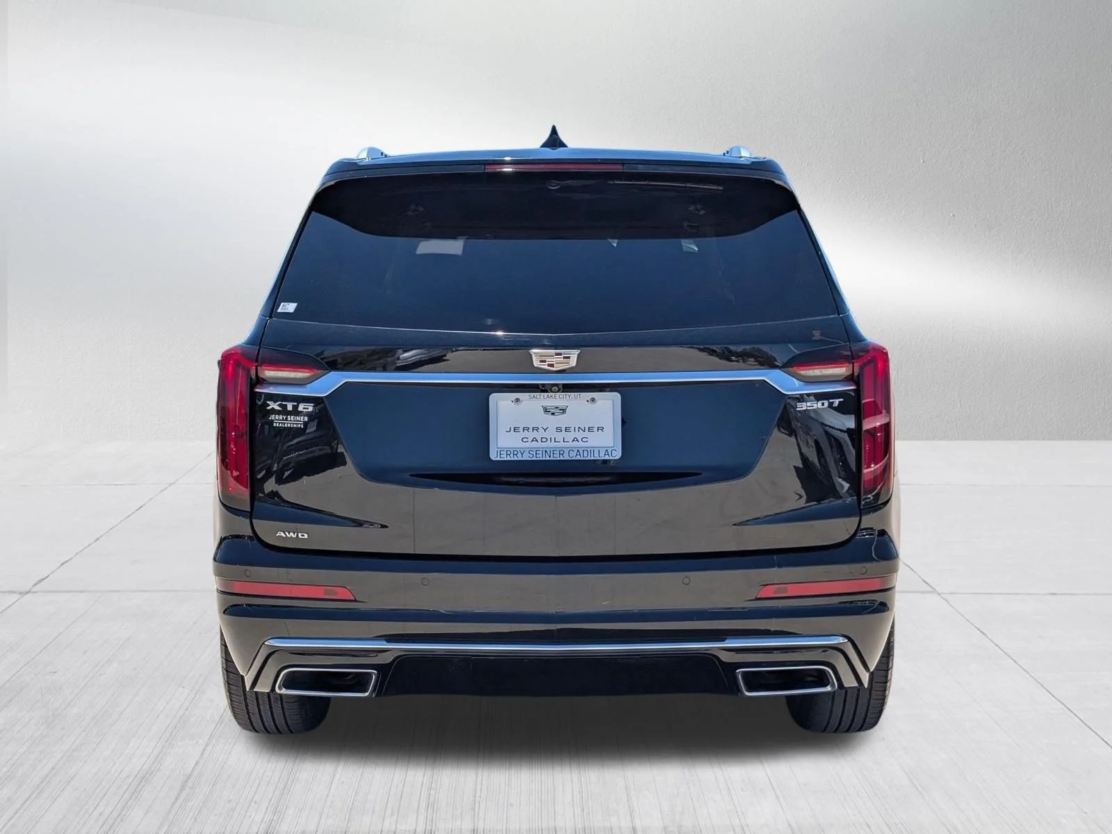 Used 2024 Stellar Black Metallic Cadillac Luxury image 4