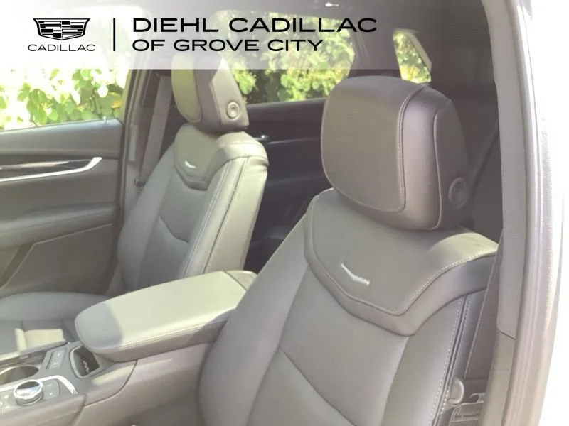 2025 Cadillac XT5 Premium Luxury - Photo 18