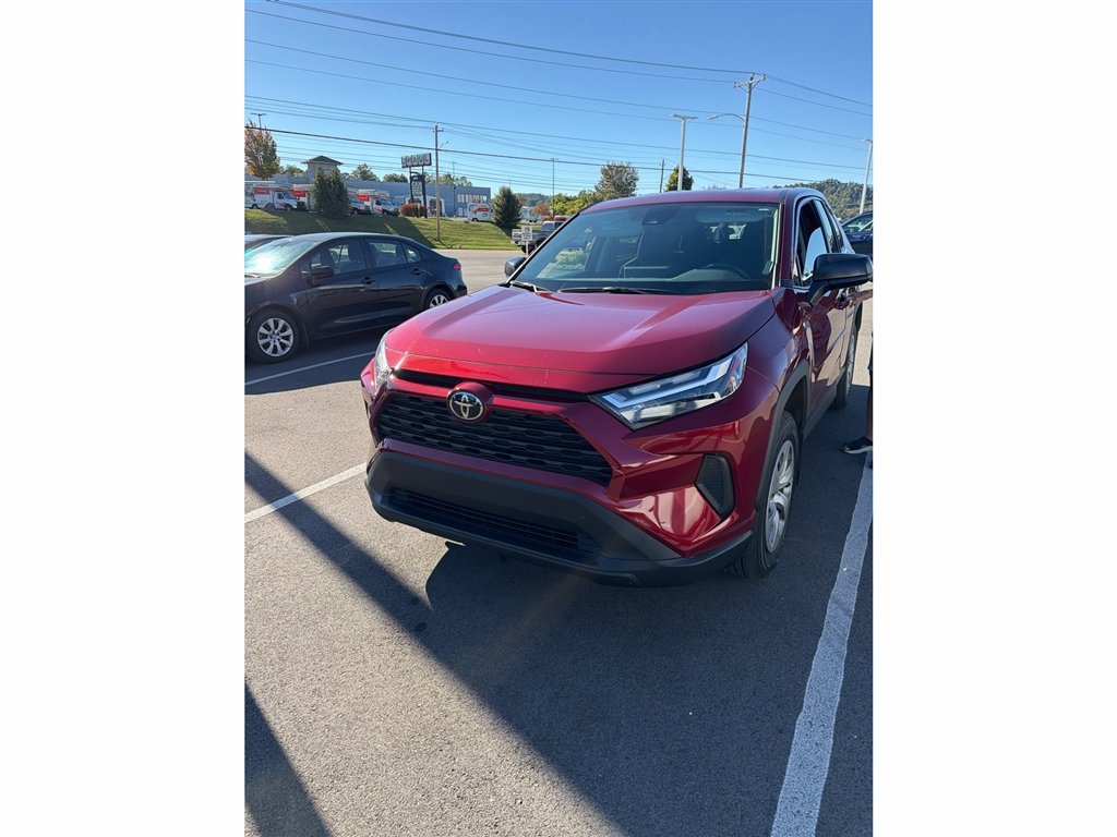 2025 Toyota RAV4 LE
