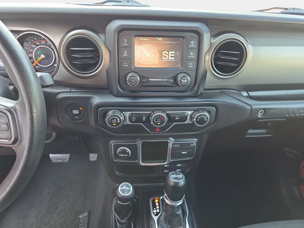 Certified Used 2019 Metallic Jeep Unlimited Sport image 17