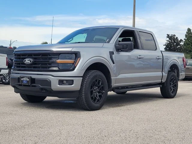 New 2026 Silver Metallic Ford XLT image 32
