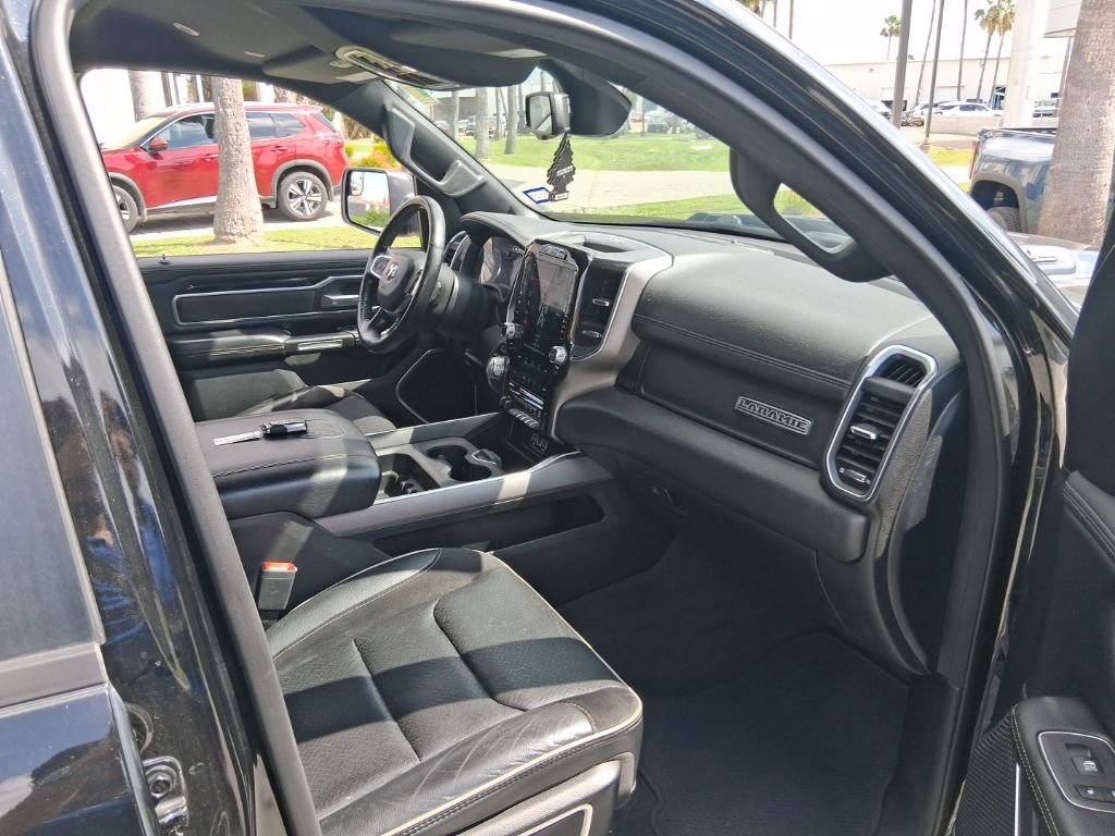 Used 2020 Black Ram Laramie image 11