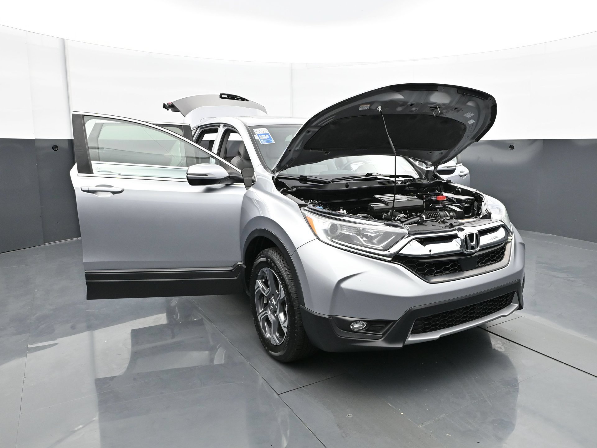 Used 2019 Silver Honda EX-L image 41