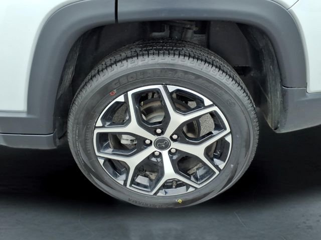 Used 2025 Silver Jeep Limited image 13