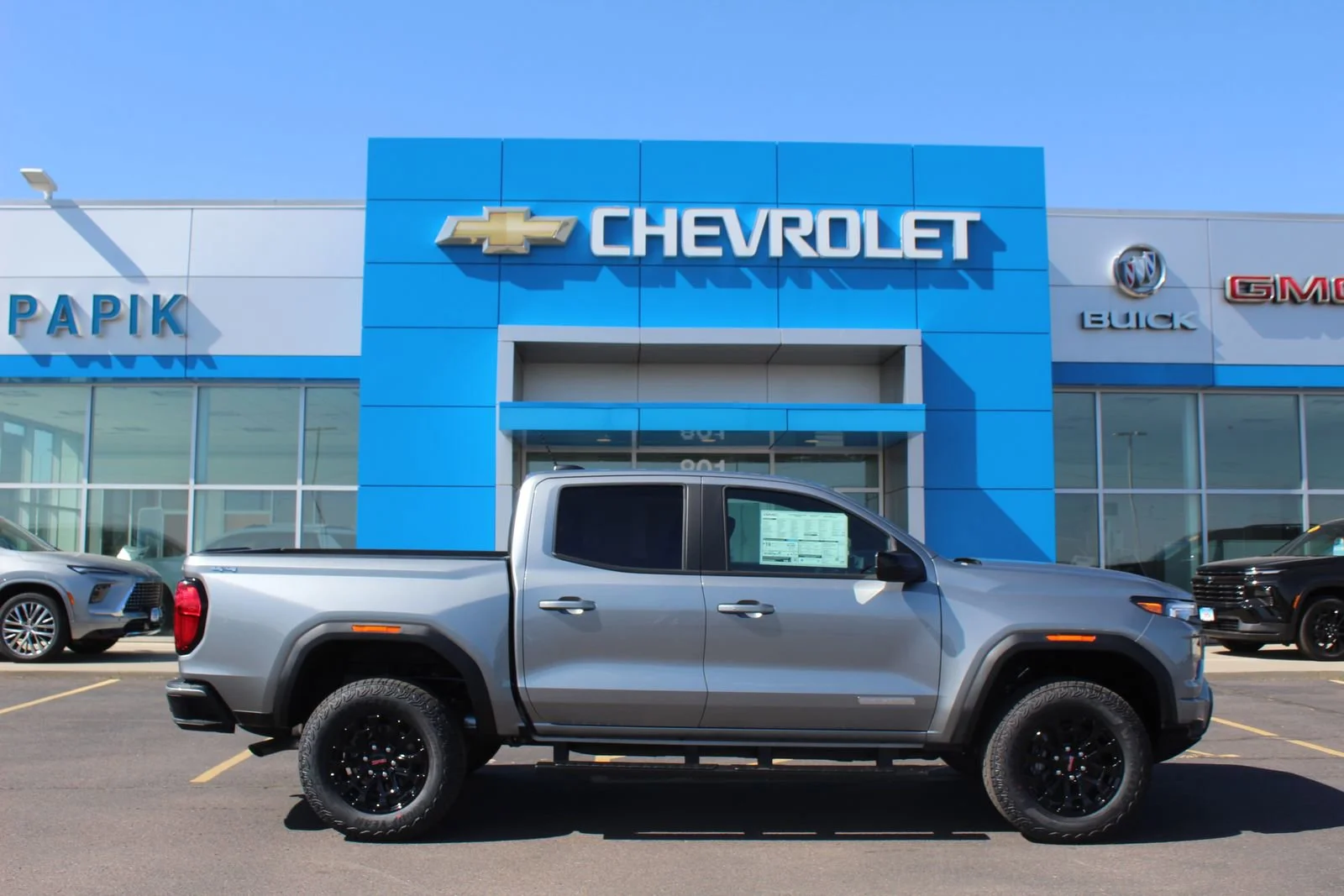 2026 GMC Canyon 4WD Elevation Crew Cab Short Box's photo