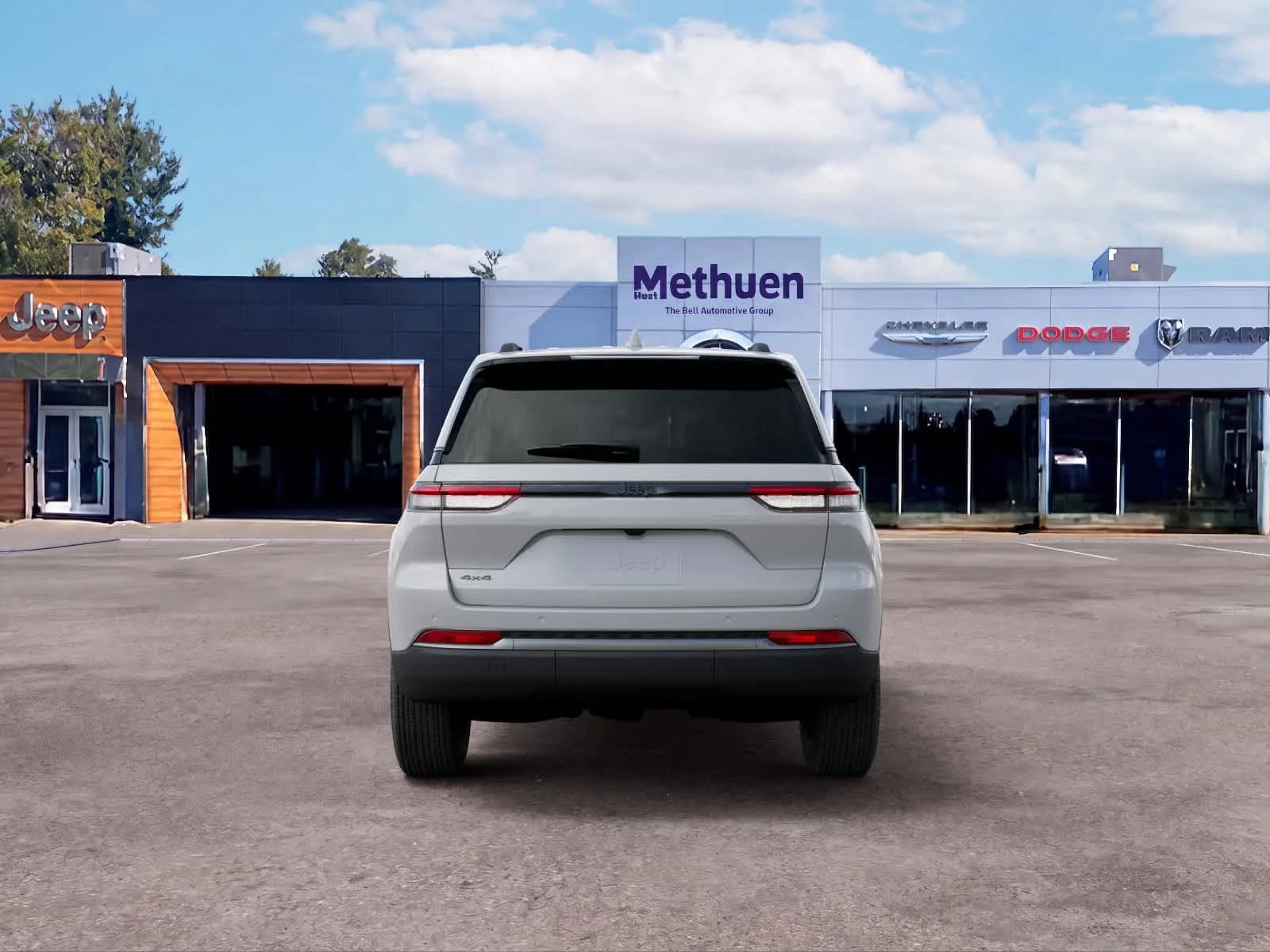 New 2026 Bright White Clearcoat Jeep Laredo Altitude image 7