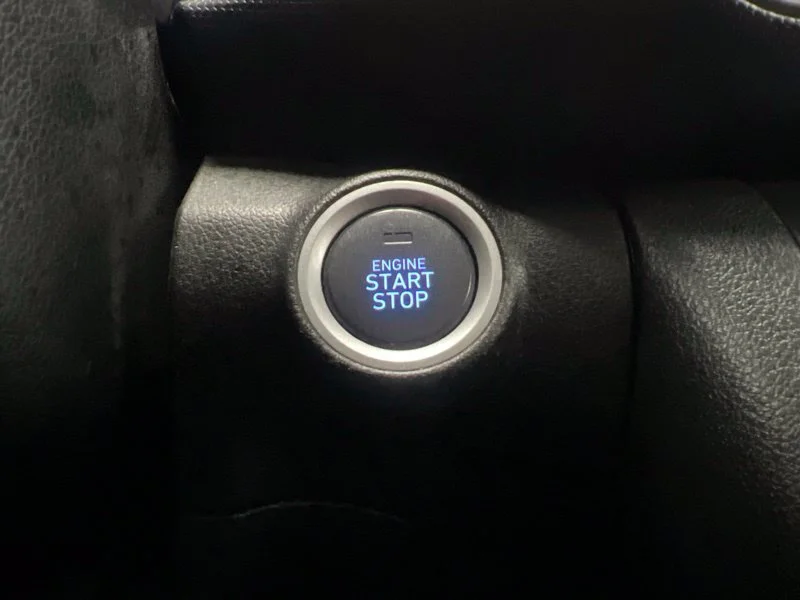 Used 2018 Blue Hyundai SEL image 25