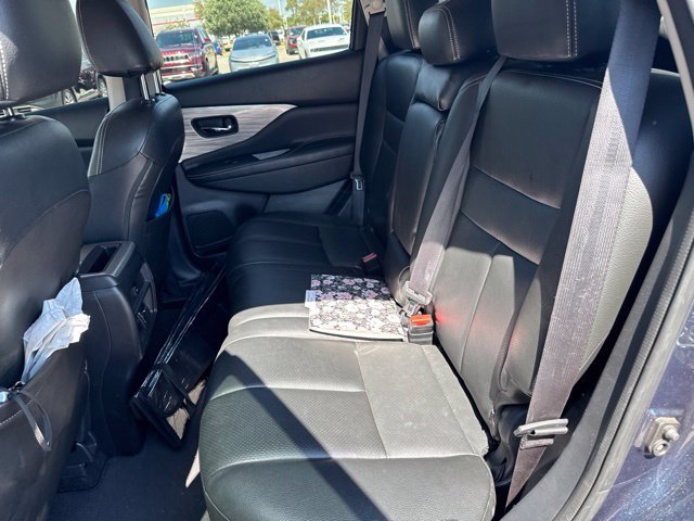 Used 2018 Blue Nissan SV image 17