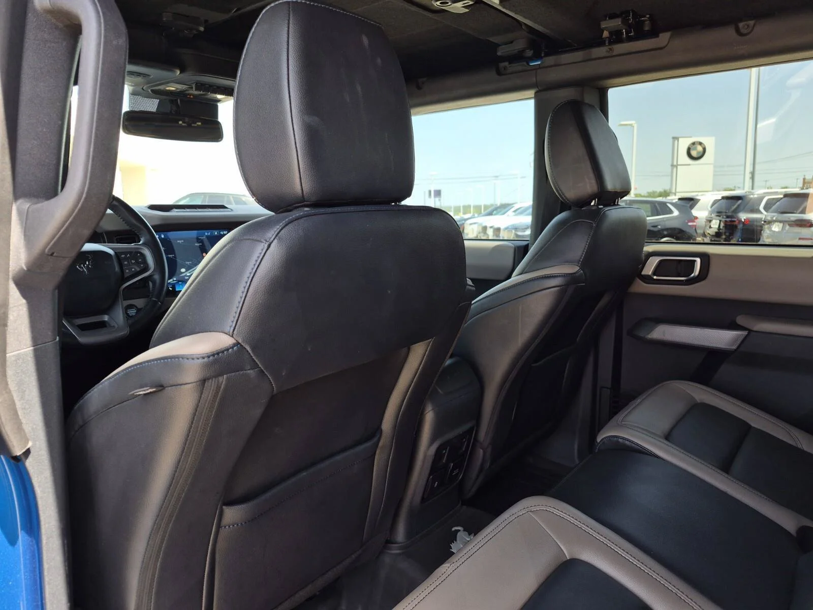Used 2022 Velocity Blue Metallic Ford Wildtrak image 18