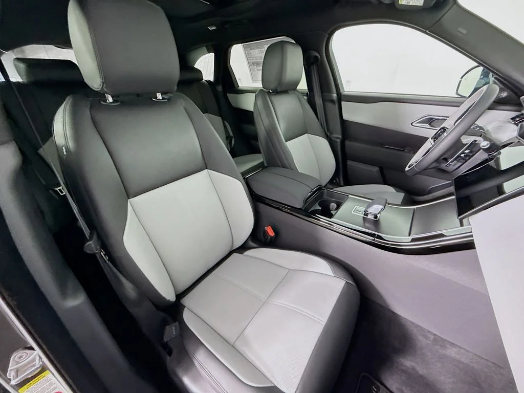 New 2026  Land Rover Dynamic SE image 29