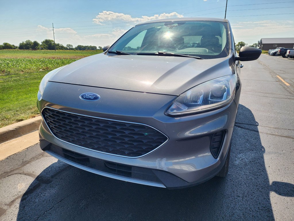 Used 2022 Carbonized Gray Metallic Ford SE image 2