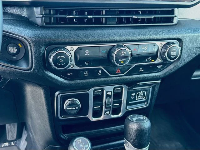 Certified Used 2025 Green Jeep Sport S image 16