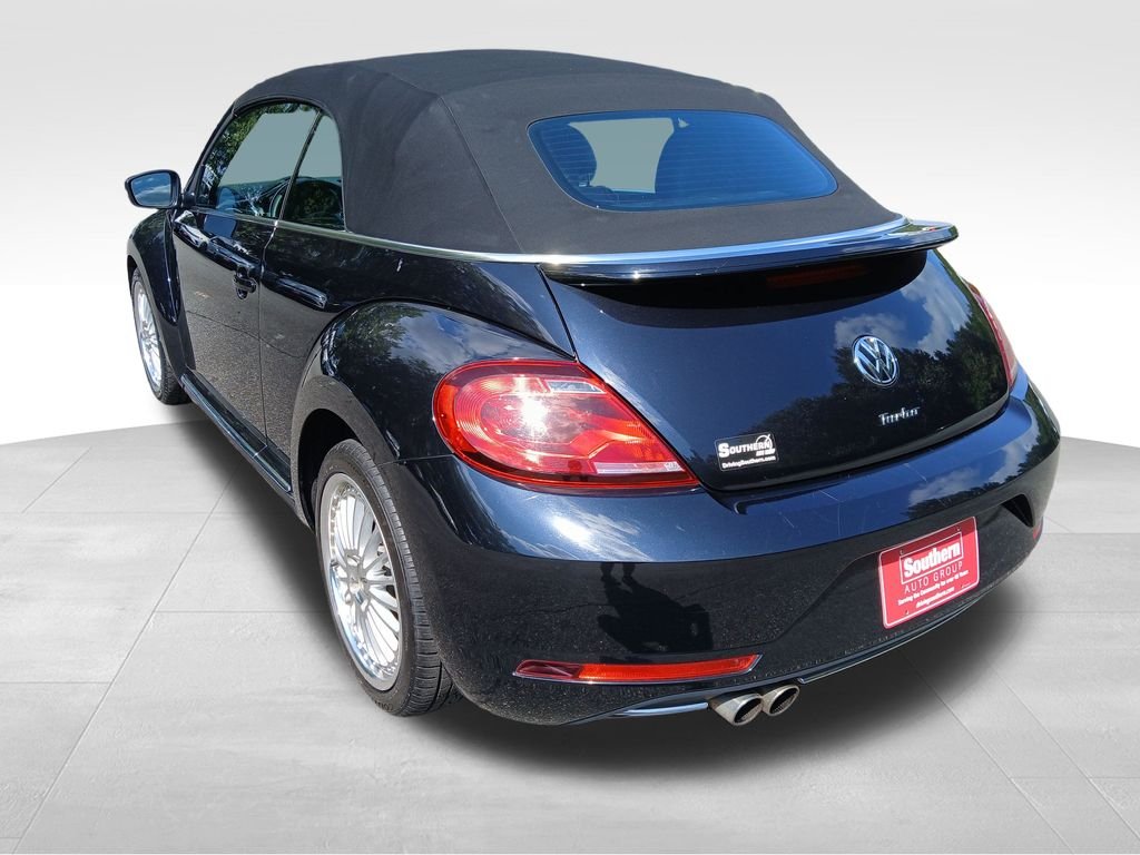 2018 Volkswagen Beetle S photo 3