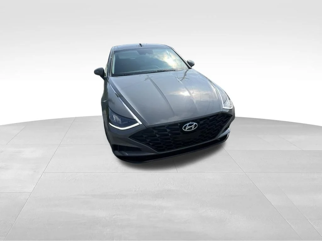 Used 2022 Gray Hyundai SEL image 23