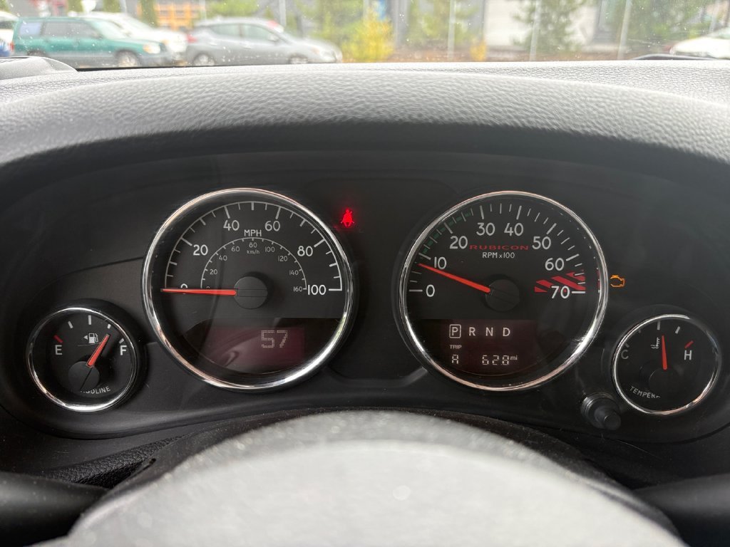 Used 2015 Red Jeep Unlimited Rubicon image 6