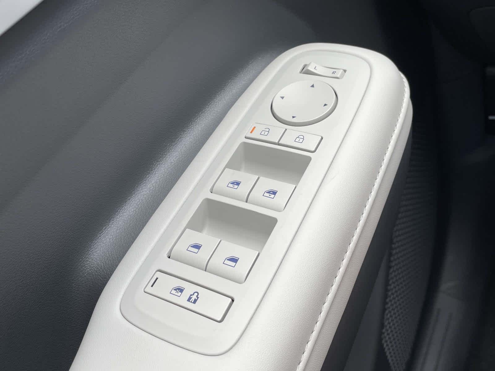 New 2027 Atlantis Blue Hyundai SEL image 29