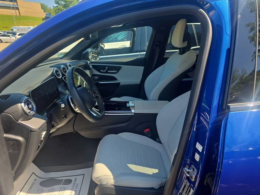 Used 2026 Blue Mercedes-Benz GLC 350e image 11