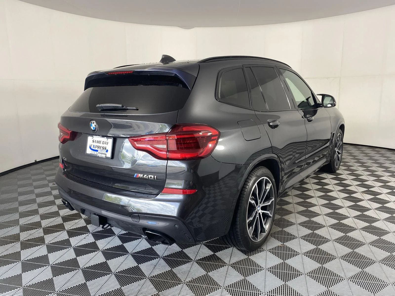 Used 2020 Dark Graphite Metallic BMW M40i image 5