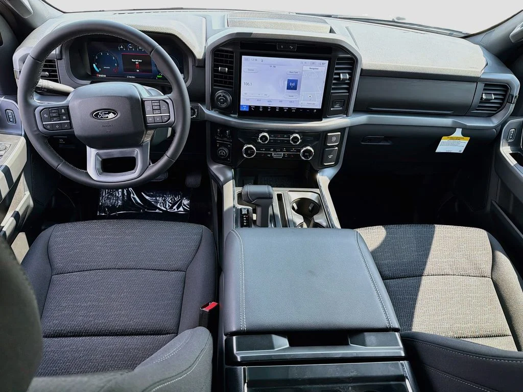 New 2026 Carbonized Gray Metallic Ford XLT image 8