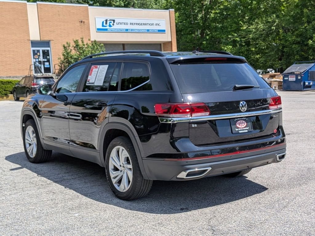 Used 2023 Black Volkswagen 2.0T SE w/Technology image 9