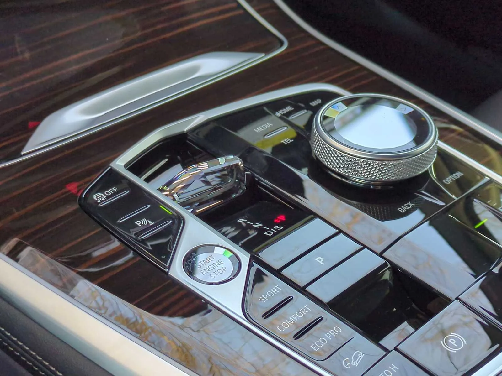 New 2026 Brooklyn Grey Metallic BMW M60i image 34
