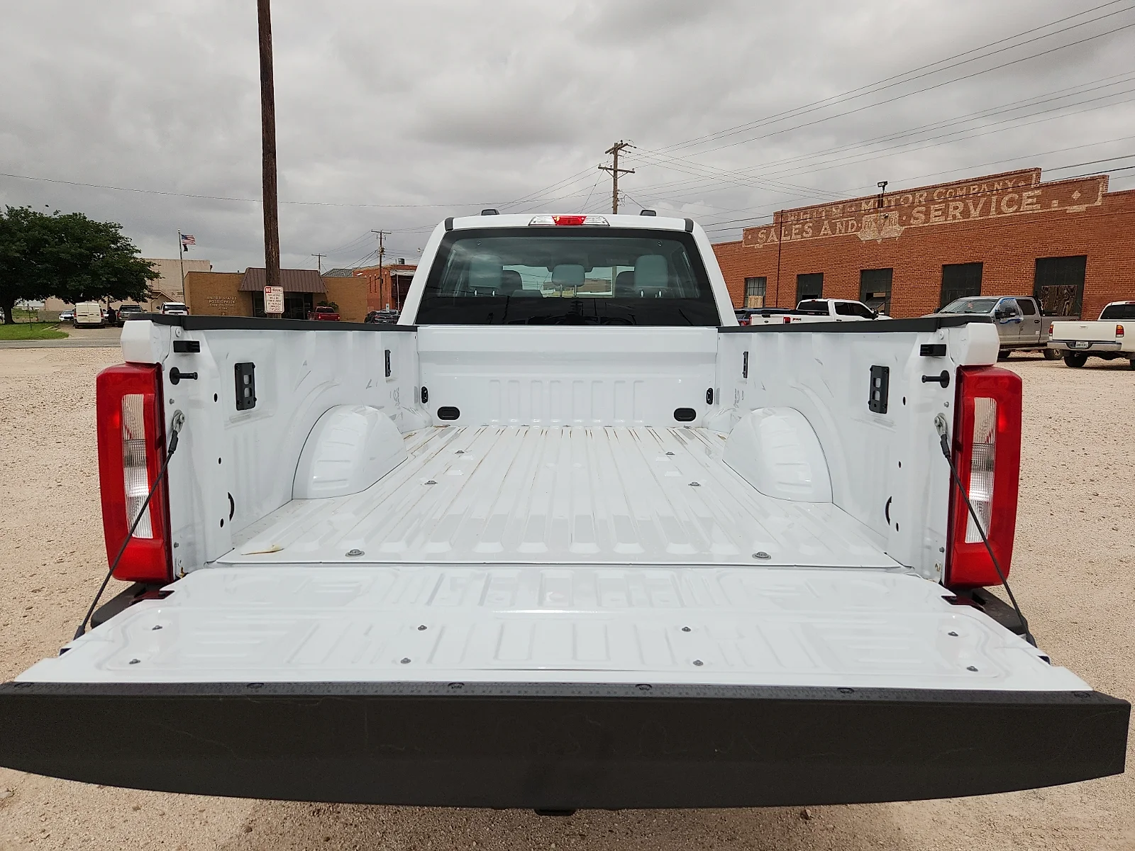 New 2026 Oxford White Ford F-250® XL image 12