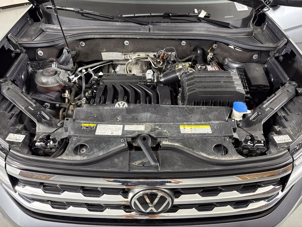 Used 2023 Gray Volkswagen 3.6L V6 SE w/Technology image 42