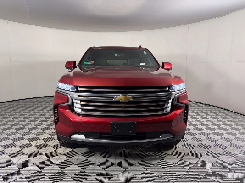 2024 Chevrolet Suburban High Country - Photo 2