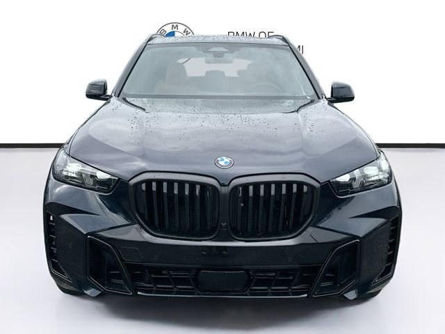 New 2026 Black BMW sDrive40i image 2