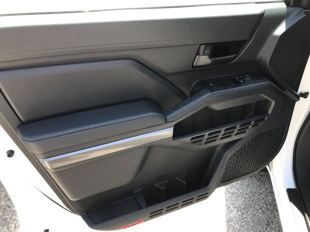 2026 Toyota Tacoma SR5 - Photo 12