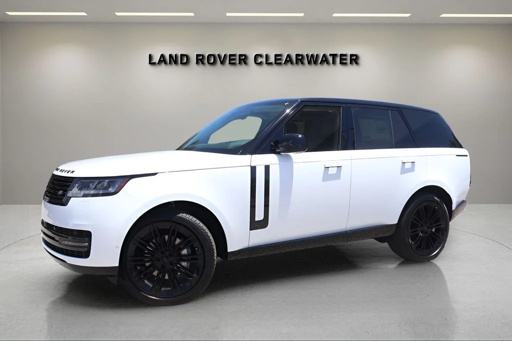 New 2026 Ostuni Pearl White Land Rover SE image 1