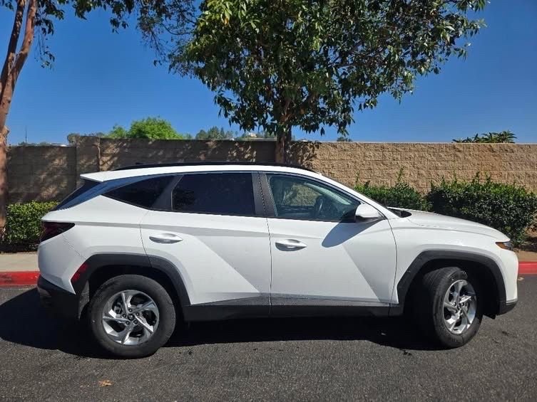 Used 2024 White Hyundai SEL image 6