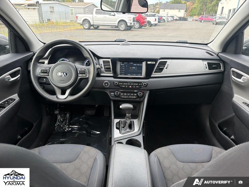 Used 2017 Metal Stream Kia LX image 24