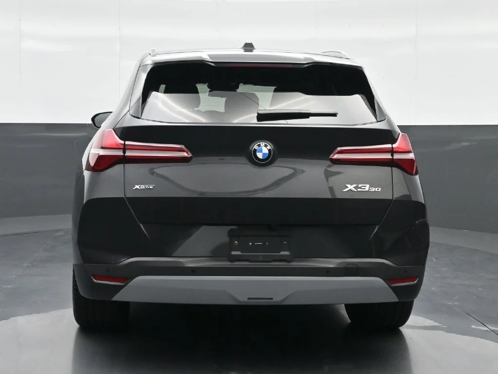 New 2026 Dark Graphite Metallic BMW 30 xDrive image 16