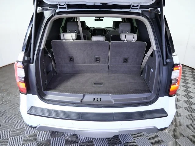 Used 2018 White Ford Limited image 8