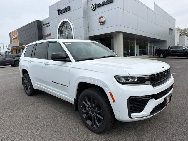 New 2026 Bright White Clear-Coat Exterior Paint Jeep Limited image 1