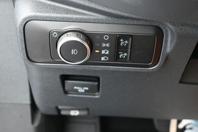 New 2026 Oxford White Ford Badlands® image 14