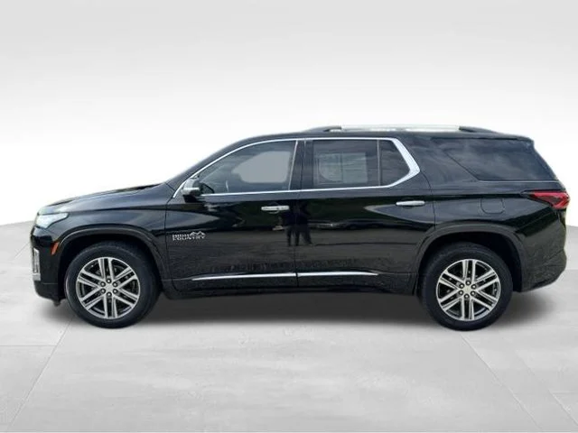 Used 2022 Black Chevrolet High Country image 5