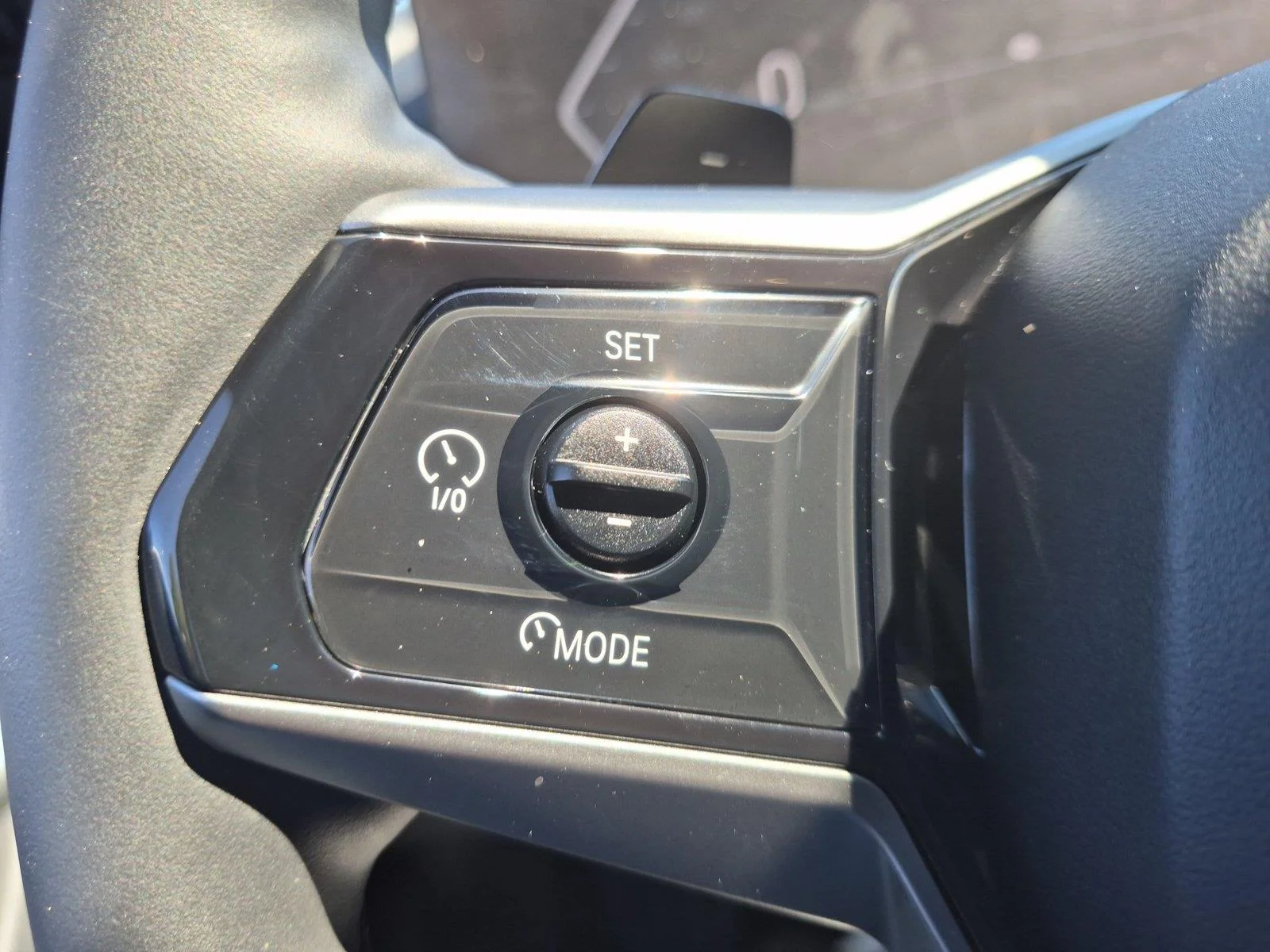 Used 2026 Black Sapphire Metallic BMW 530i image 19