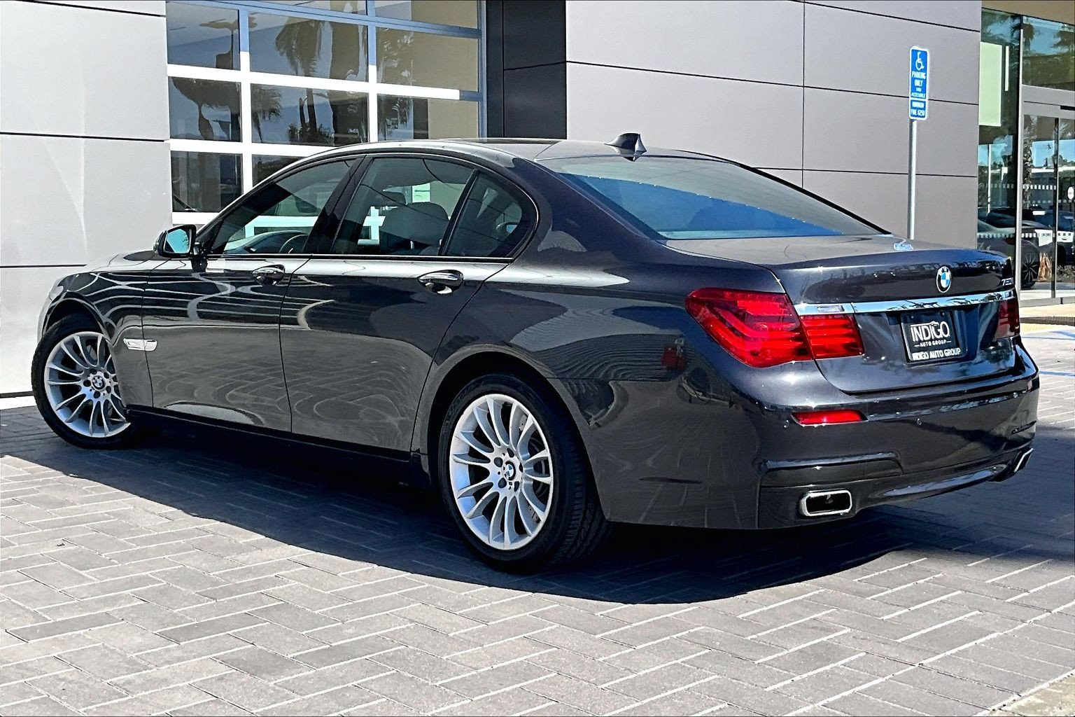 Used 2014 Gray BMW 750i image 12