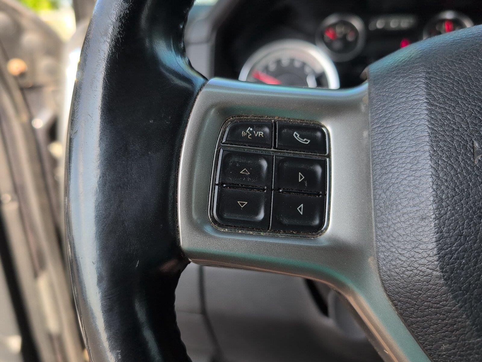 Used 2014 Bright White Clearcoat Ram Laramie image 27