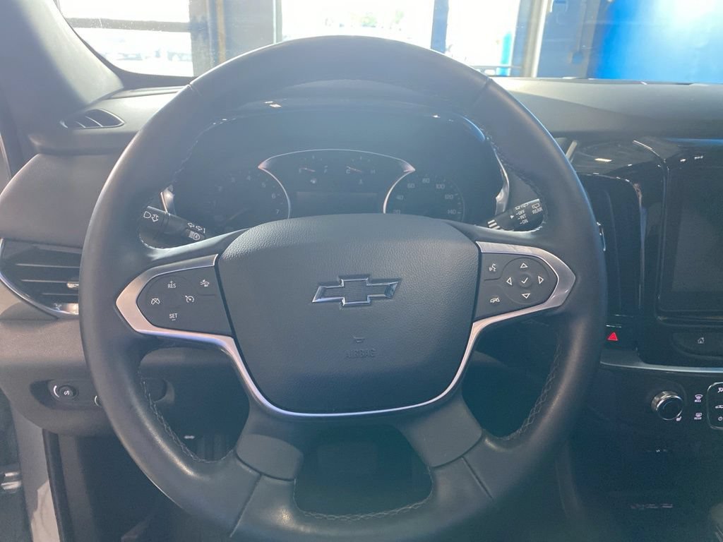 Used 2023 STERLING GRAY METALLIC Chevrolet LT Cloth image 6