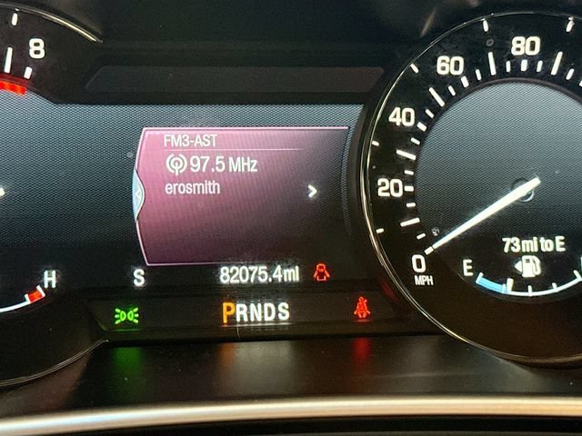 Used 2016 Tan Lincoln Select image 13