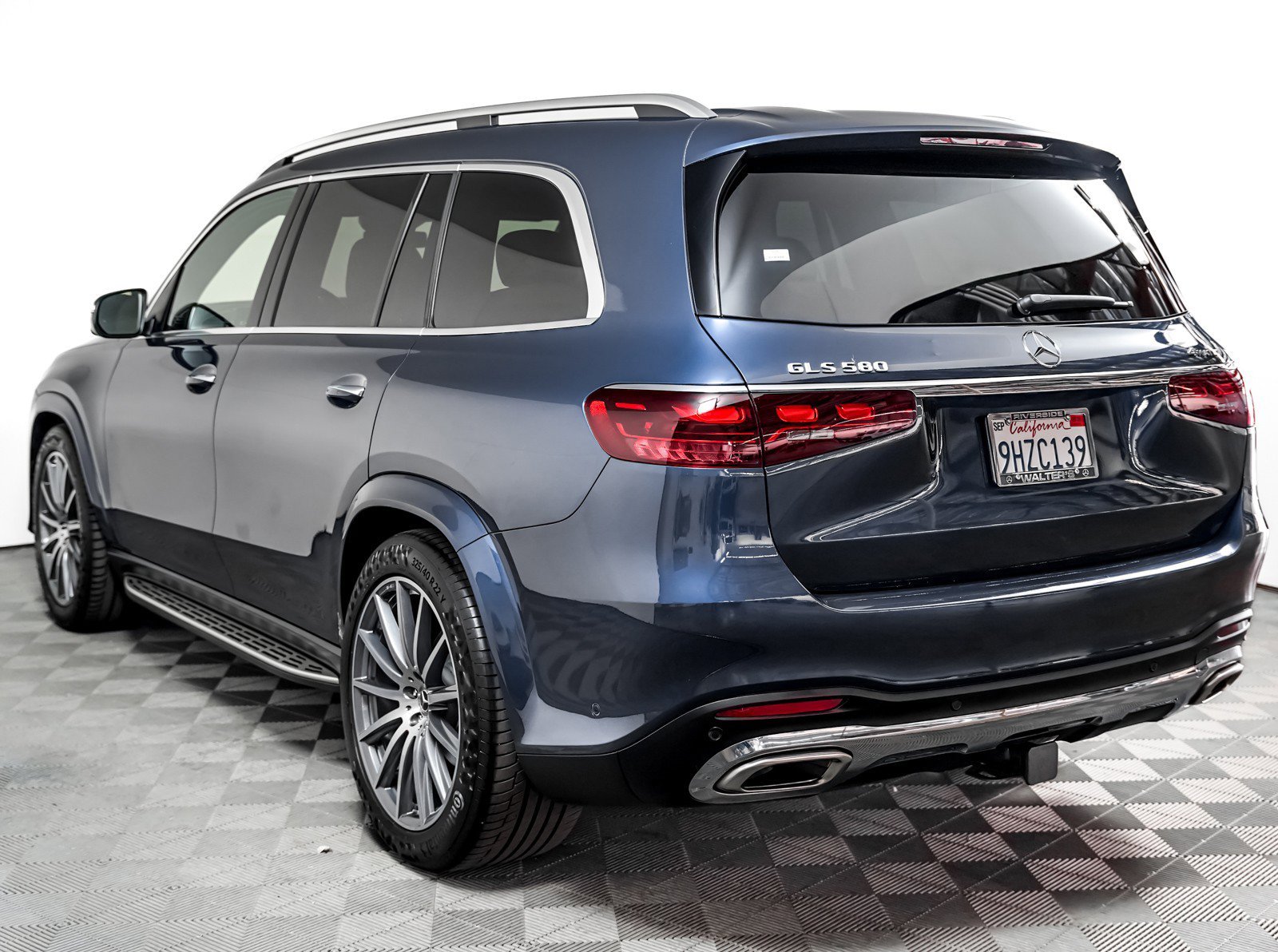Certified Used 2024 Twilight Blue Metallic Mercedes-Benz GLS 580 4MATIC® SUV image 2